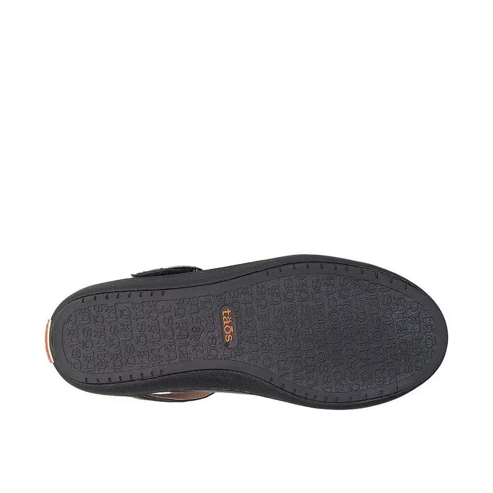 TAOS FOOTWEAR WOMEN'S FORWARD BLACK ON BLACK FLAT 9 (M) US